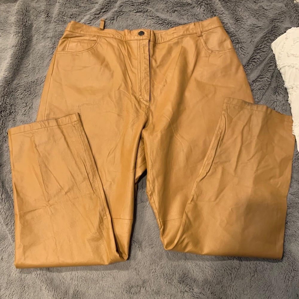 Via accenti suede leather pants beige khaki tan leather pants